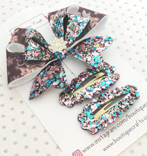 Load image into Gallery viewer, Christmas Hair Bow Clip Set - Festive Mouse