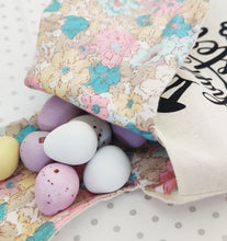 Load image into Gallery viewer, Easter Gift Bag - Personalised Treat Bags