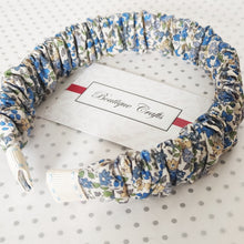 Load image into Gallery viewer, Scrunchie Floral Headband