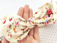 Load image into Gallery viewer, Knotted tie wrap headband - Cream Floral