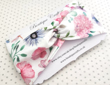 Load image into Gallery viewer, Twist detail stretchy headband - Pastel Florals