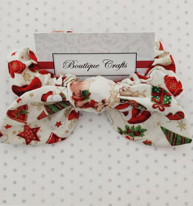 Bow Scrunchie - Presents and Bows Print