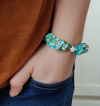 Load image into Gallery viewer, Green Liberty Skinny Scrunchie Bracelet with Star Charm
